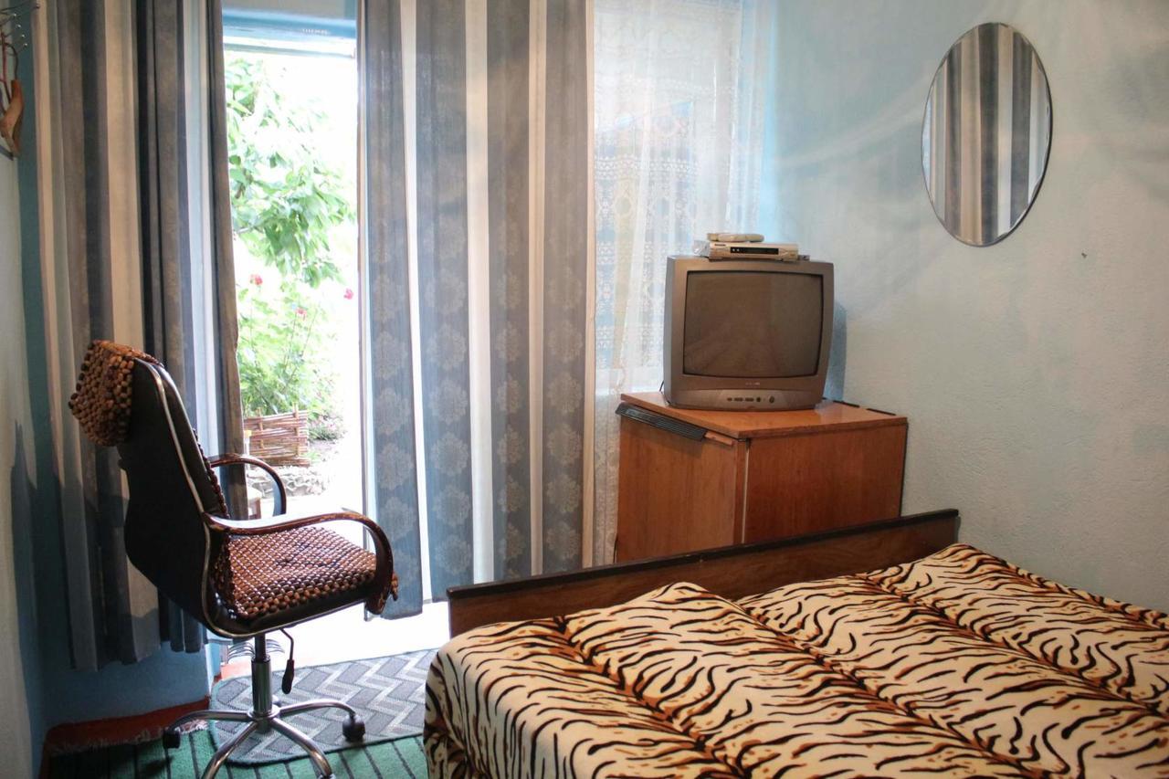 Olga Guest House โชลปอน-อาตา ภายนอก รูปภาพ