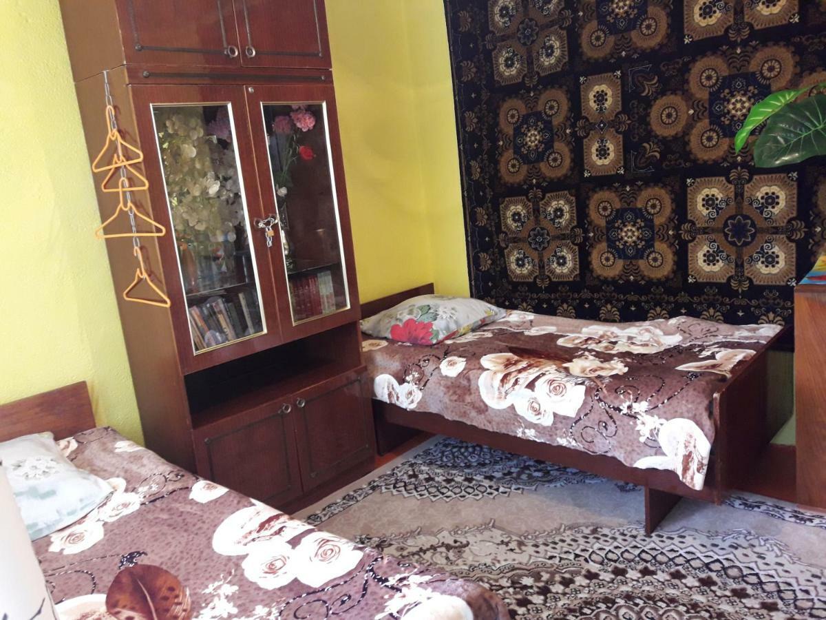 Olga Guest House โชลปอน-อาตา ภายนอก รูปภาพ