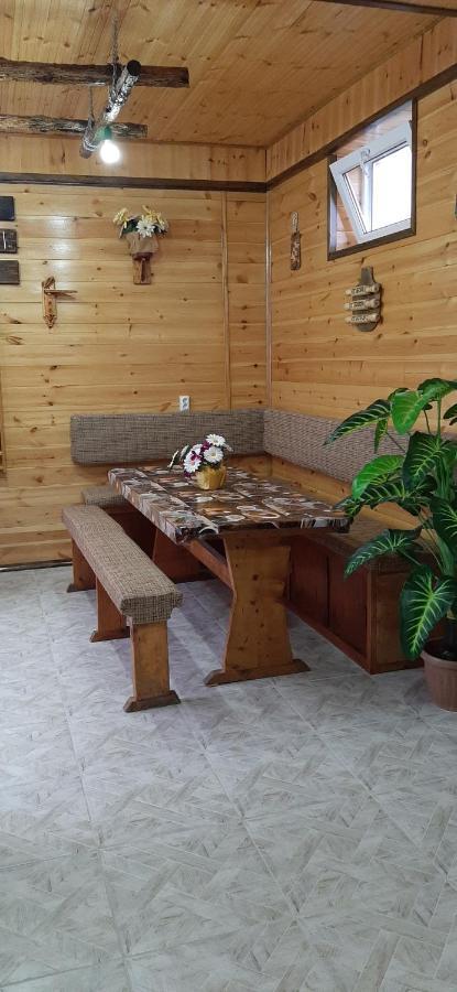 Olga Guest House โชลปอน-อาตา ภายนอก รูปภาพ